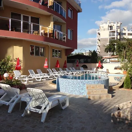 Hotel Sunny Flower Family 3*