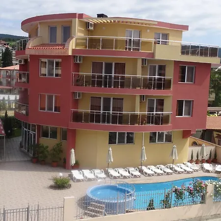 Sunny Flower Family ホテル 3*