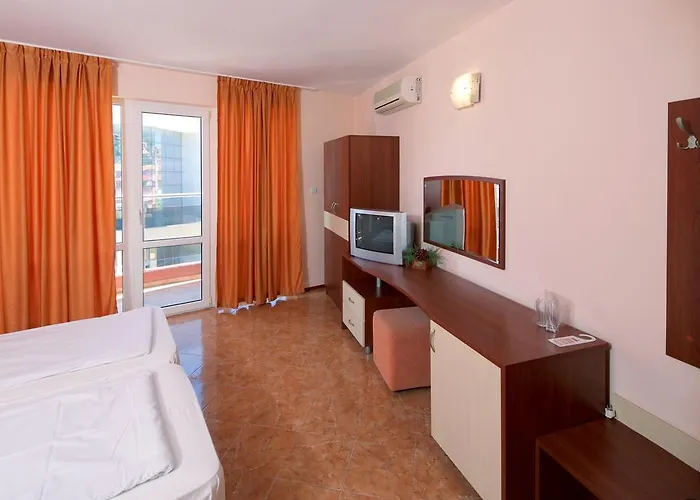 Sunny Flower Family 3* Slăntjev Brjag