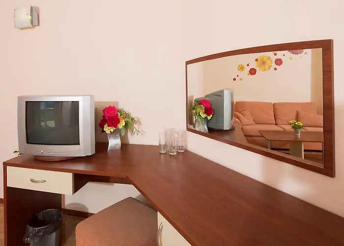 Hotel Sunny Flower Family 3*