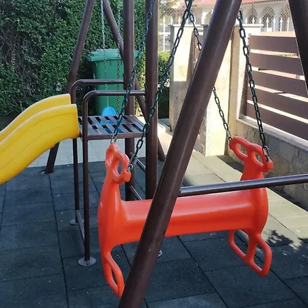 Sunny Flower Family Hotel